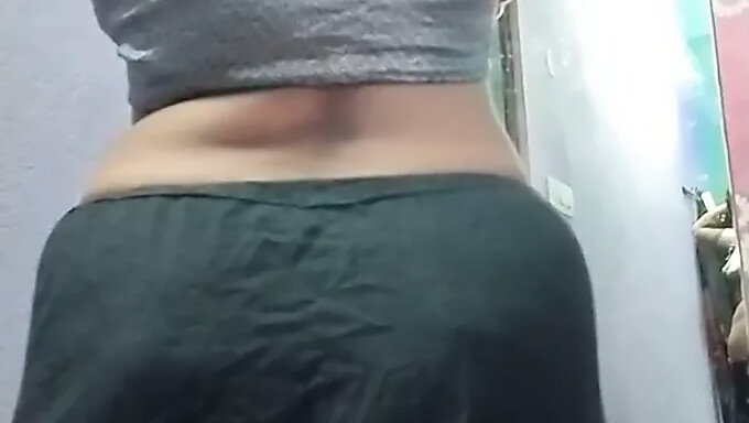 Negra Saree Adolescente Fazendo Anal