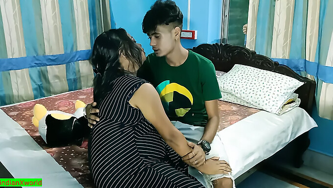 Indian Teen (18+) Gets Fucked By Her Boyfriend In This Hot Video