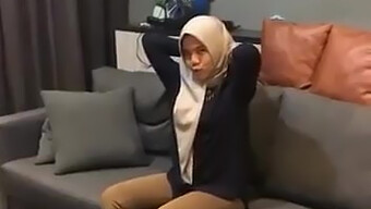 Gadis Melayu Awek Dalam Video Pov Amatir